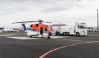 一流的安全性和可靠性,s - 92直升机可以操作通过可持续的航空燃料。照片由挪威CHC Helikopter服务