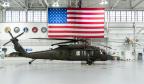 西科斯基公司的交付标志着5000“黑鹰”直升机,uh - 60 m(如图),一个总部在斯特拉特福德,康涅狄格州,2023年1月20日。照片由西科斯基公司、洛克希德·马丁公司。